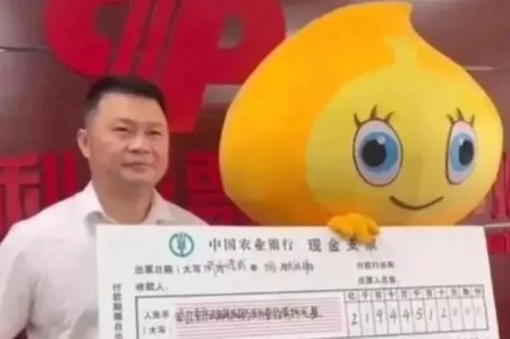 China Lottery Winner Keeps $30M Score Hidden From Family So They Wouldn’t Become Lazy