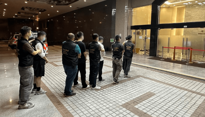 Police Detain and Prohibit 13 Men from Macau Casinos