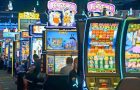 3 people banned in casino for leaving children in car to gamble