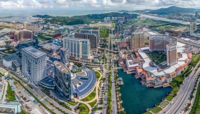 Macau's Concessionaires Introduce New High-Odds Baccarat Side Bet