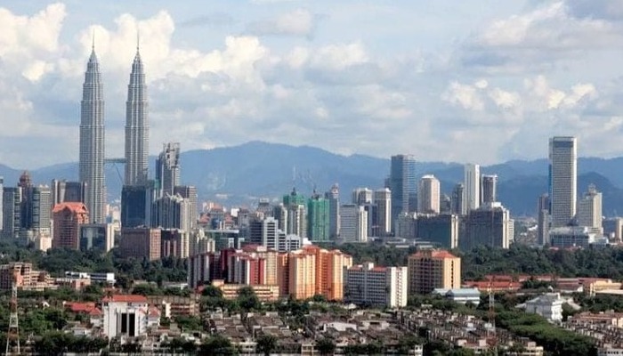 Malaysia, China Extend Tourist Visa-Free Travel