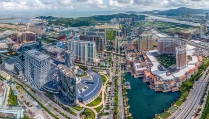 Macau Resort Supervisor Took Bribes to Skip Job Interviews